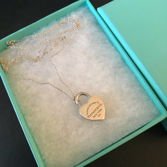 Tiffany lock pendant & long Tiffany chain - Picture 5 of 8